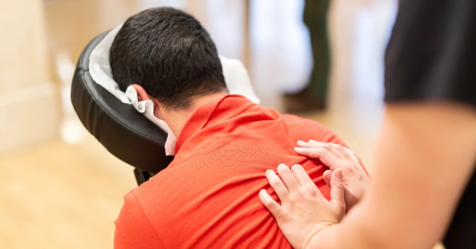 4 benefícios do serviço de quick massage para empresas!